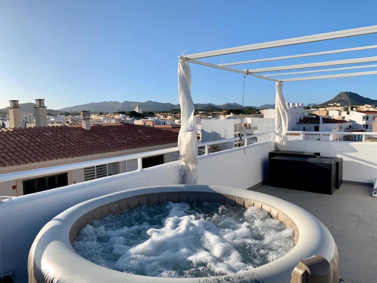 Sonne & Meerblick Aus 40 Grad Heissem Whirlpool Geniessen - Zentral Am Hafen Und Dennoch Ruhig Cala Ratjada  Exterior foto