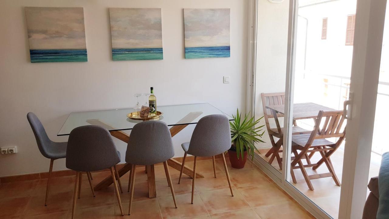 Sonne & Meerblick Aus 40 Grad Heissem Whirlpool Geniessen - Zentral Am Hafen Und Dennoch Ruhig Cala Ratjada  Exterior foto