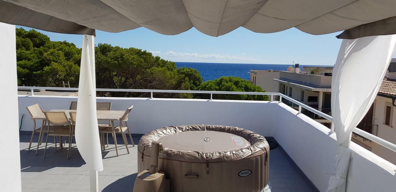 Sonne & Meerblick Aus 40 Grad Heissem Whirlpool Geniessen - Zentral Am Hafen Und Dennoch Ruhig Cala Ratjada  Exterior foto